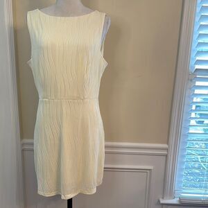 RIHOAS Elegant Cream Sleeveless Dress